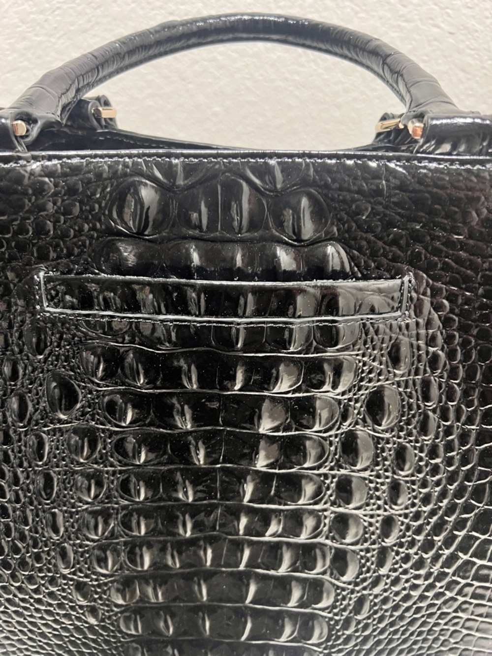 LIKE NEW Brahmin Denise Extra-Large Croc Embossed Leather Carryall Satchel - Picture 15 of 16
